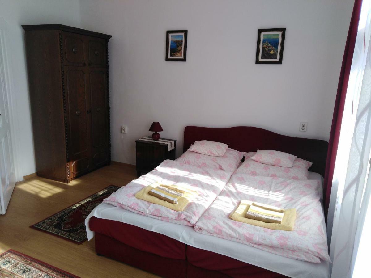 Orgona Vendégház Miskolc Exterior foto
